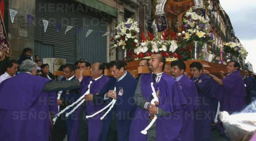 Octubre, mes morado: la fe peruana florece en México
